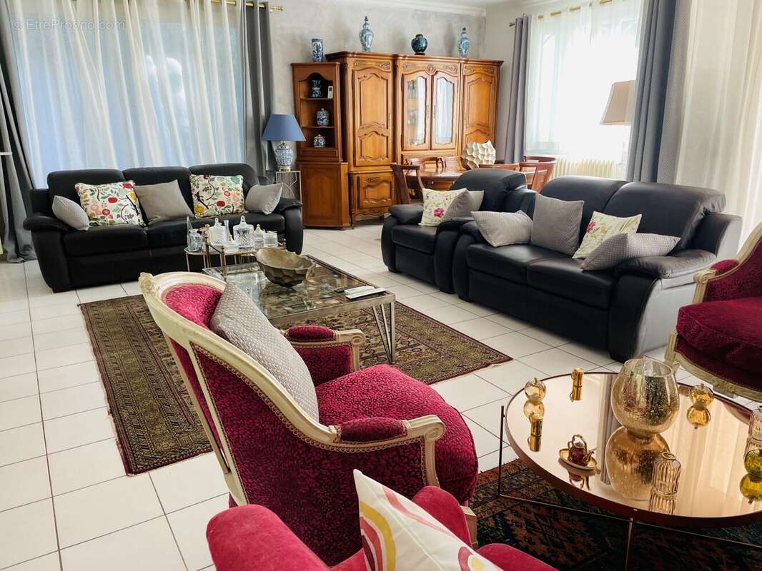 Maison à VILLENEUVE-LES-AVIGNON