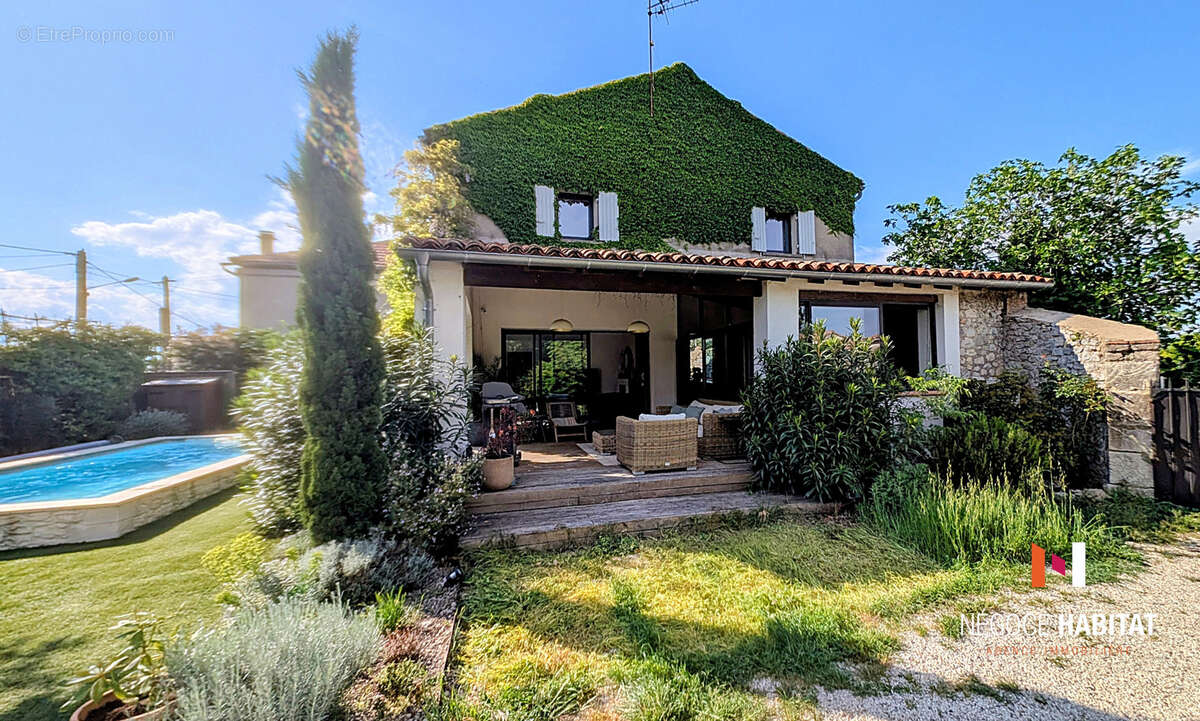Maison à LEDIGNAN