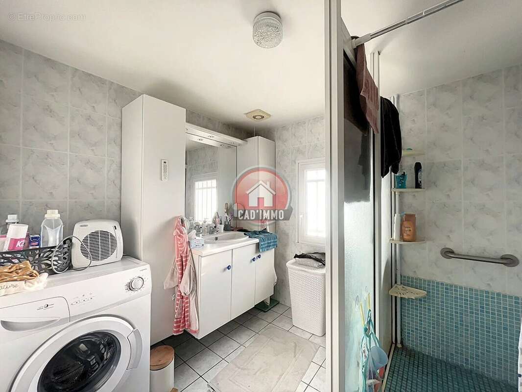 Maison à SAINT-PIERRE-D'EYRAUD