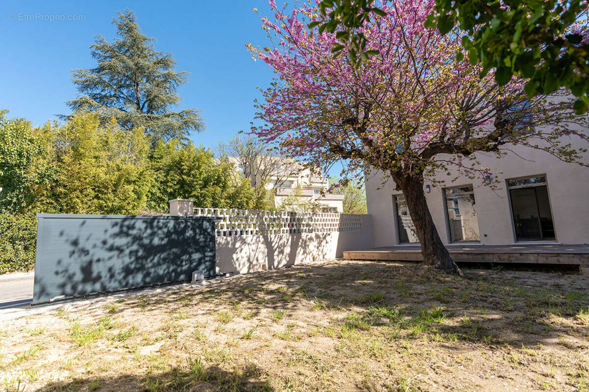 Maison à NIMES