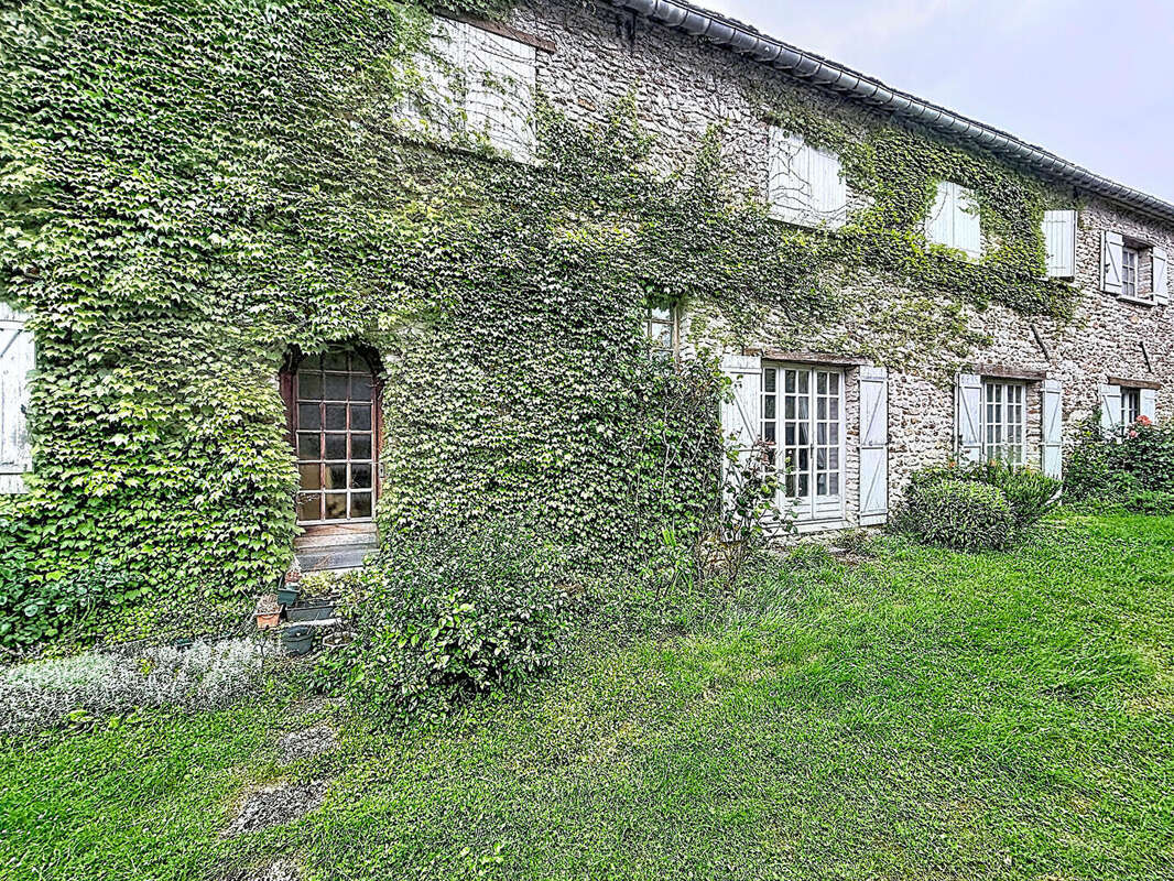 Maison à ORVILLIERS