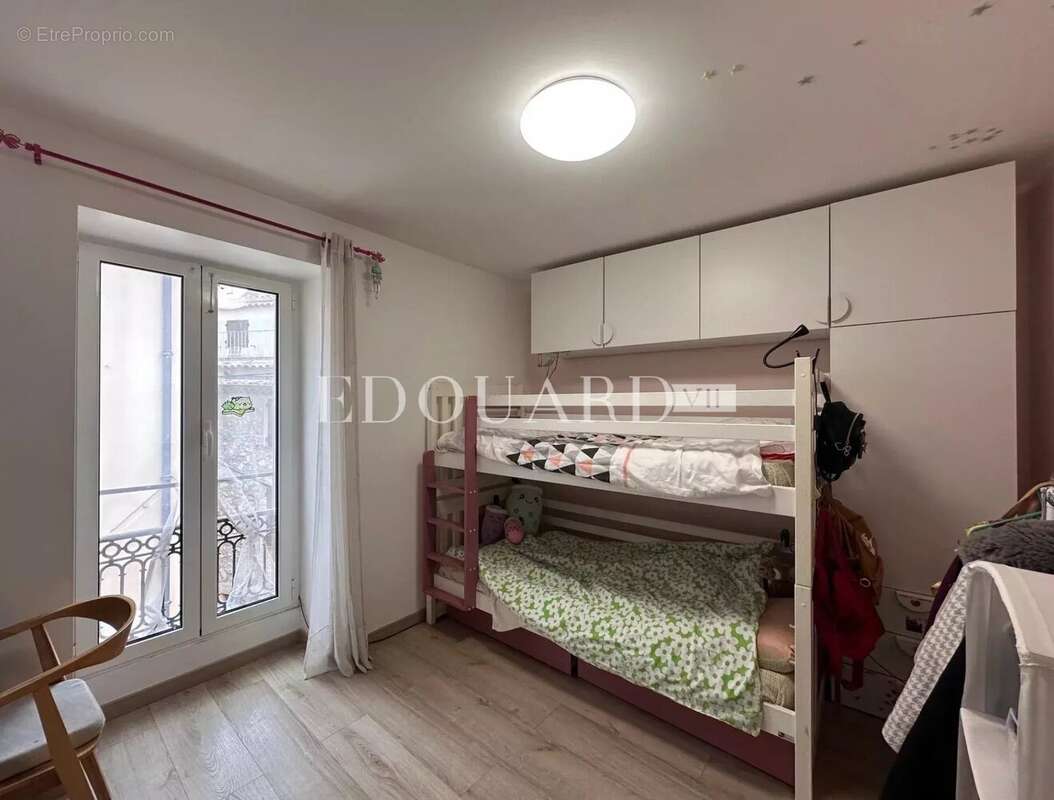 Appartement à LA TURBIE