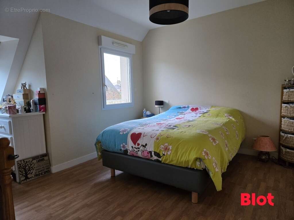 Maison à SAINT-BRICE-EN-COGLES