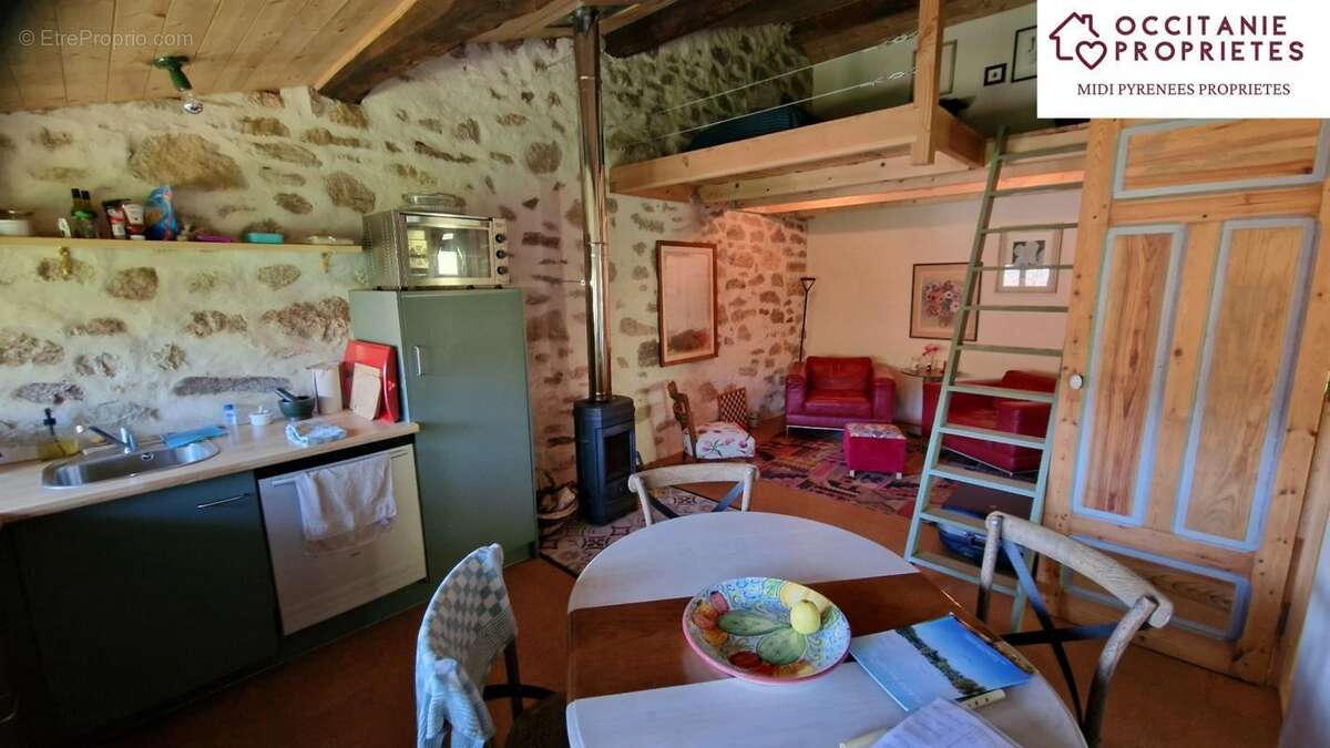 Maison à CASTELNAU-DURBAN