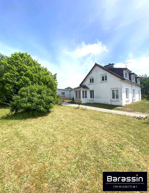 Maison à AGON-COUTAINVILLE