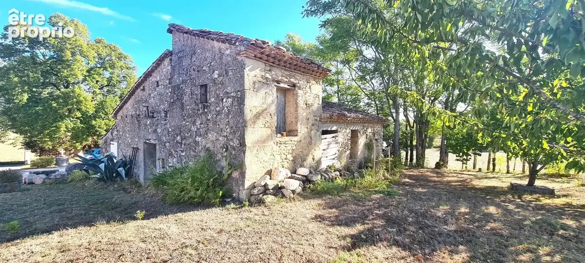 Corps de ferme rénové sur 3857m² de terrain. - photo 9