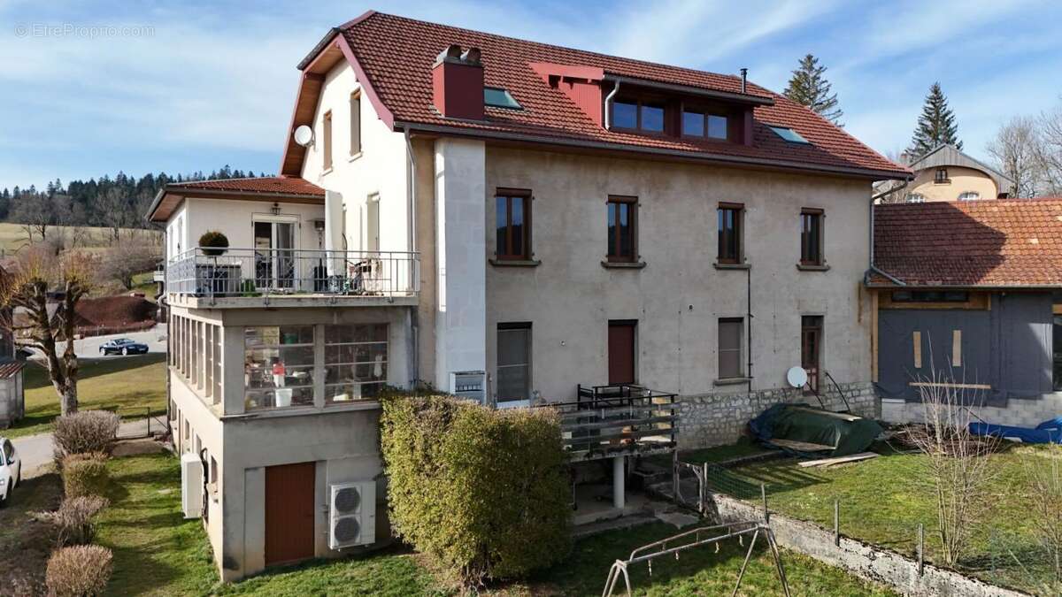 Appartement à SAINT-POINT-LAC