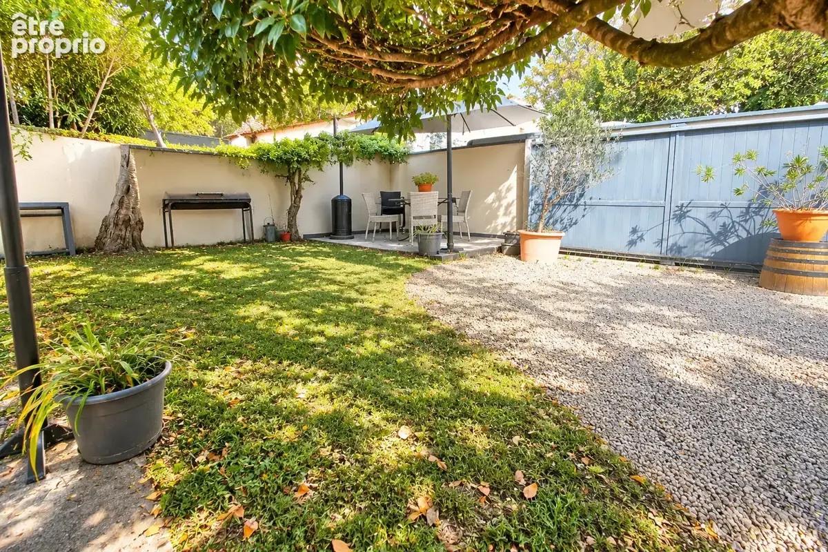 Bacalan   Maison T5 bis 185 m2   Jardin et garage 64 m2 - photo 12