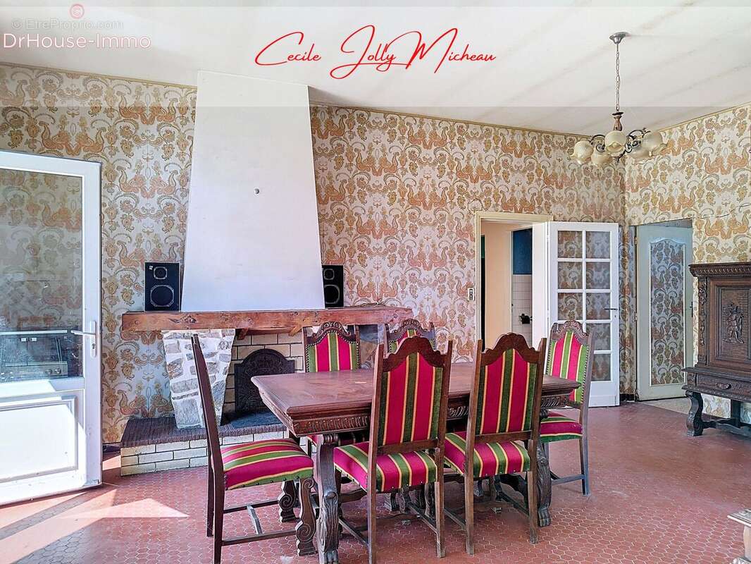Maison à SAMONAC