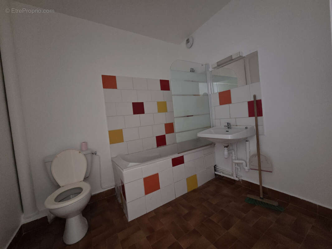 Appartement à SAINT-ETIENNE