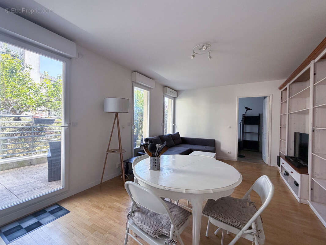 Appartement à SURESNES