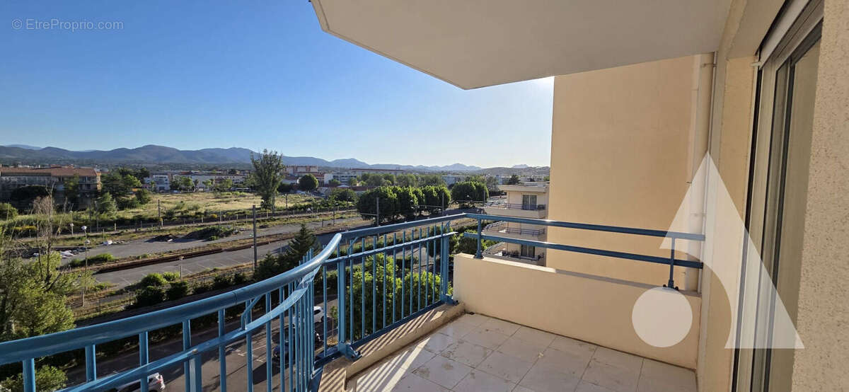 Fréjus plage  t1 bis avec coin nuit, piscine, parking - photo 6