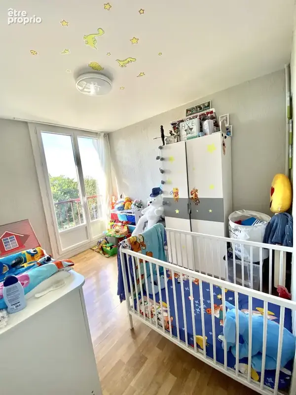 Appartement 81 m² à Le Pontet  - photo 4