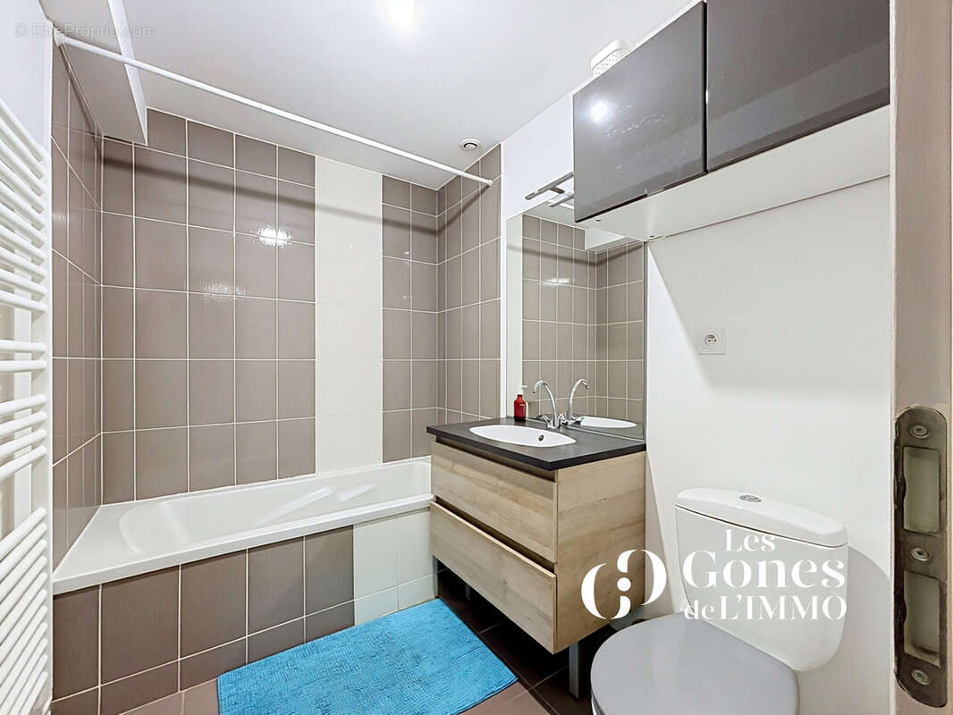 CRAPONNE   Appartement T4 Duplex de 97 m2 Carrez + 21 m2 utiles   Jardin, 2 parkings - photo 15