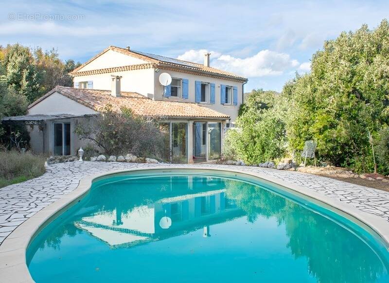 Maison à SAINT-CHINIAN