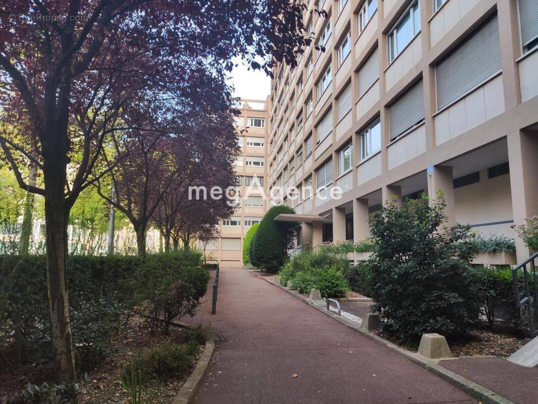 Appartement à LYON-6E