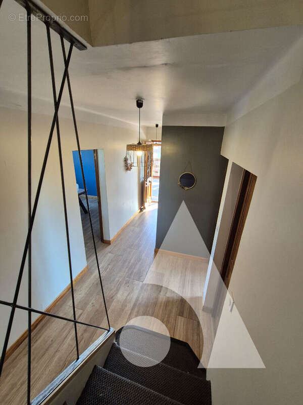 Maison à LE DESCHAUX