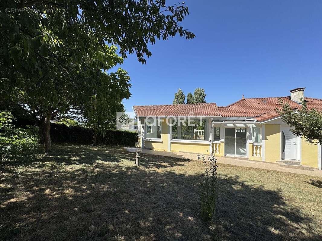 Maison à vendre Jassans Riottier 7 pièce(s) 235 m2 - photo 3