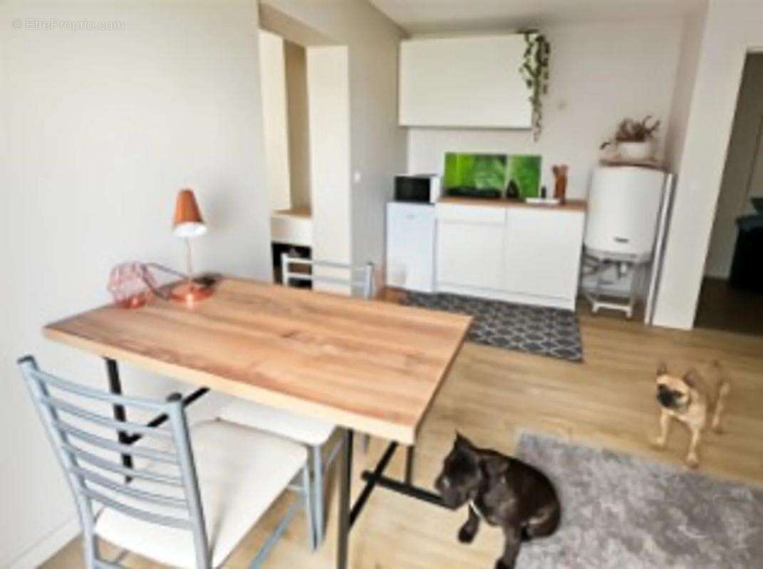 Maison à NAVAILLES-ANGOS