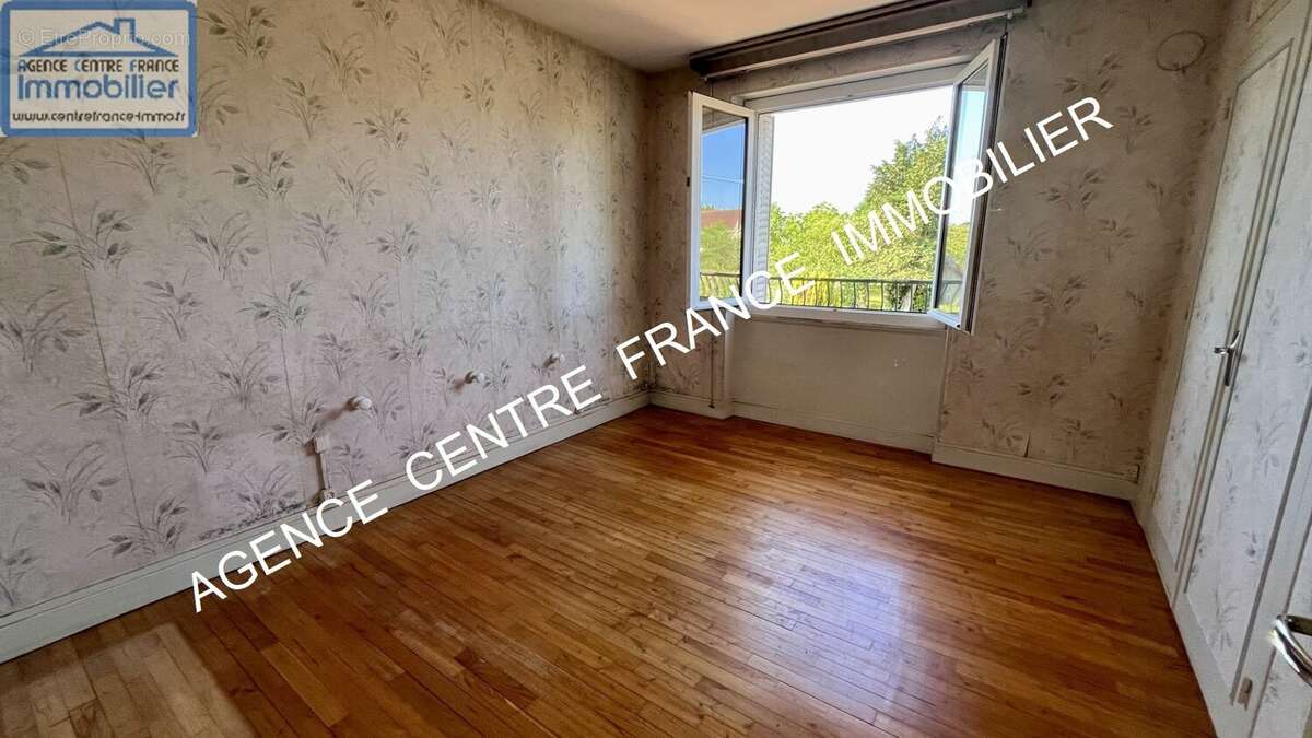 Maison à TROUY