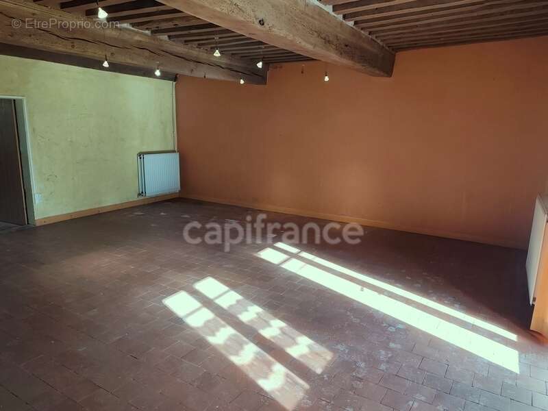 Ancienne ferme 114 m2 avec dépendances SAINT AUBIN EN CHAROLLAIS (71) - photo 12