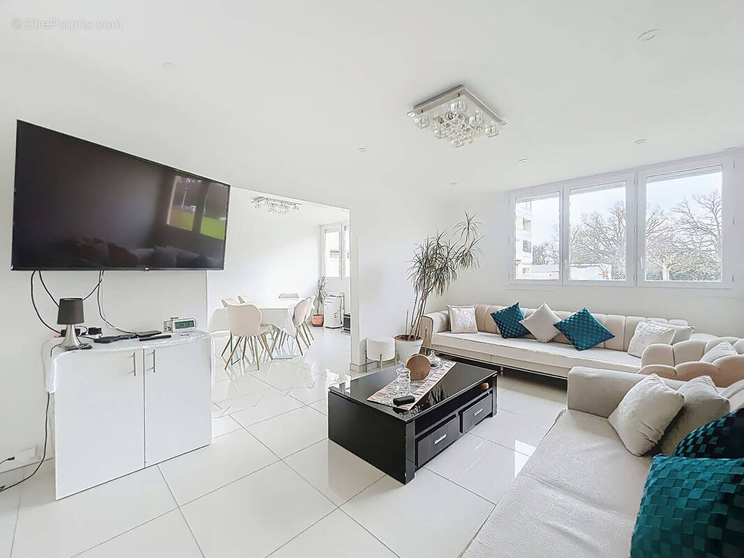 Appartement à CARBON-BLANC