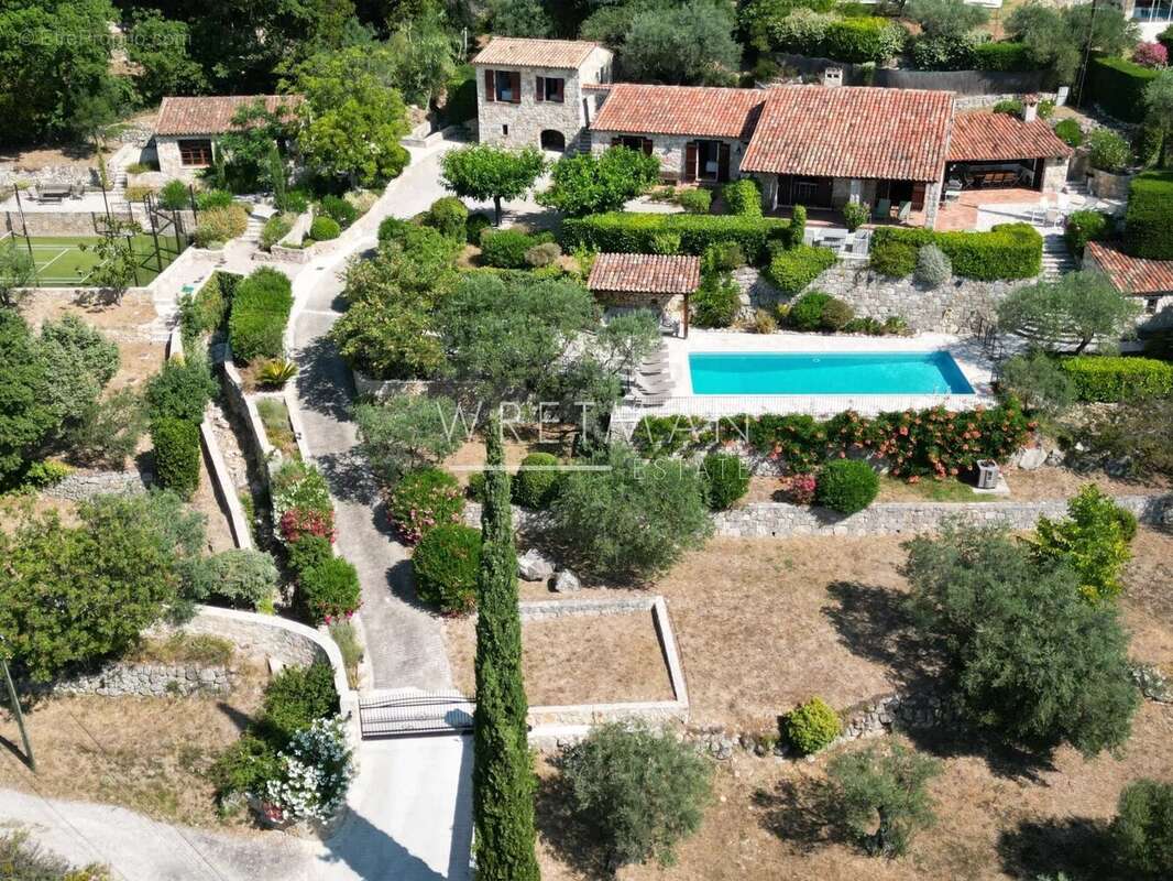 Villa en pierre avec 6 chambres et vue panoramique - SEILLANS - photo 32
