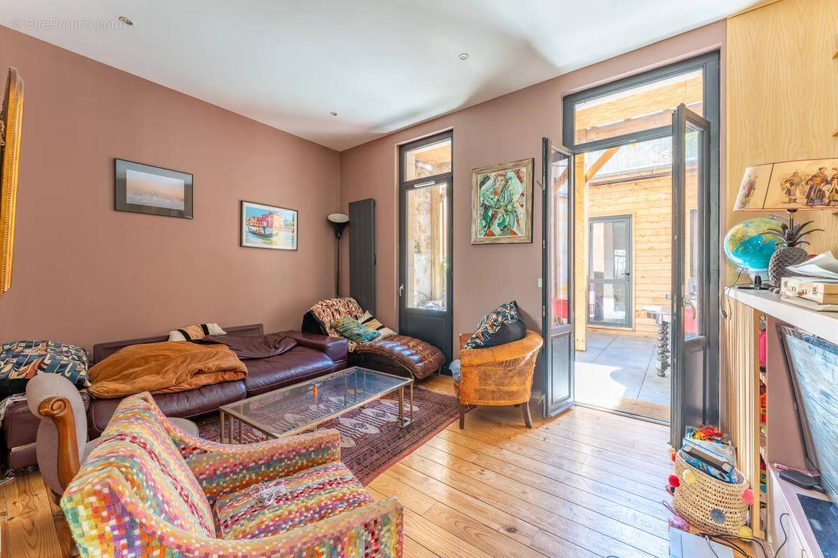 Appartement à BORDEAUX