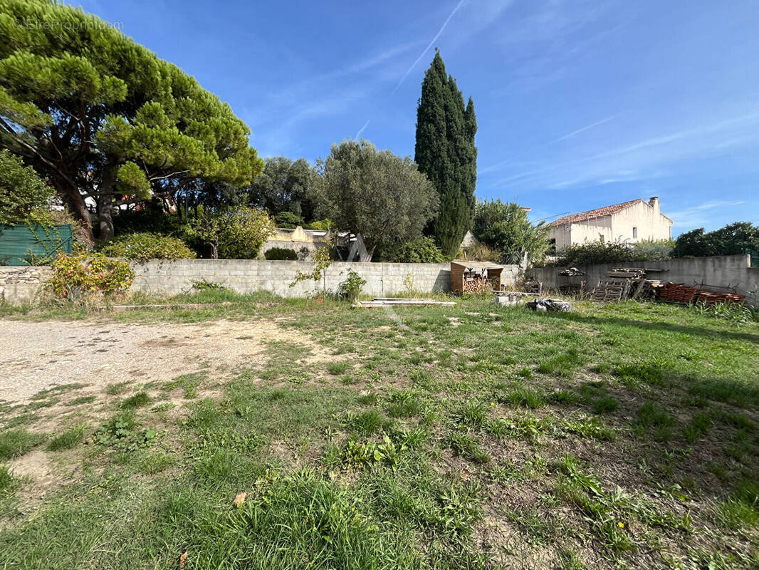 Terrain à PLAN-DE-CUQUES