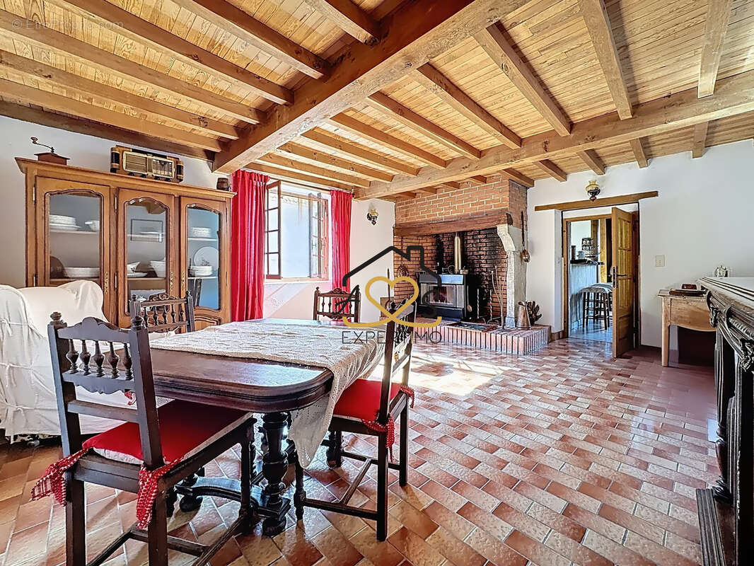 Maison à TREZIOUX