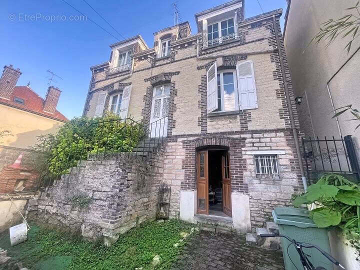 Maison à TROYES