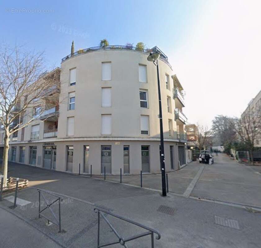 Appartement à MEYZIEU