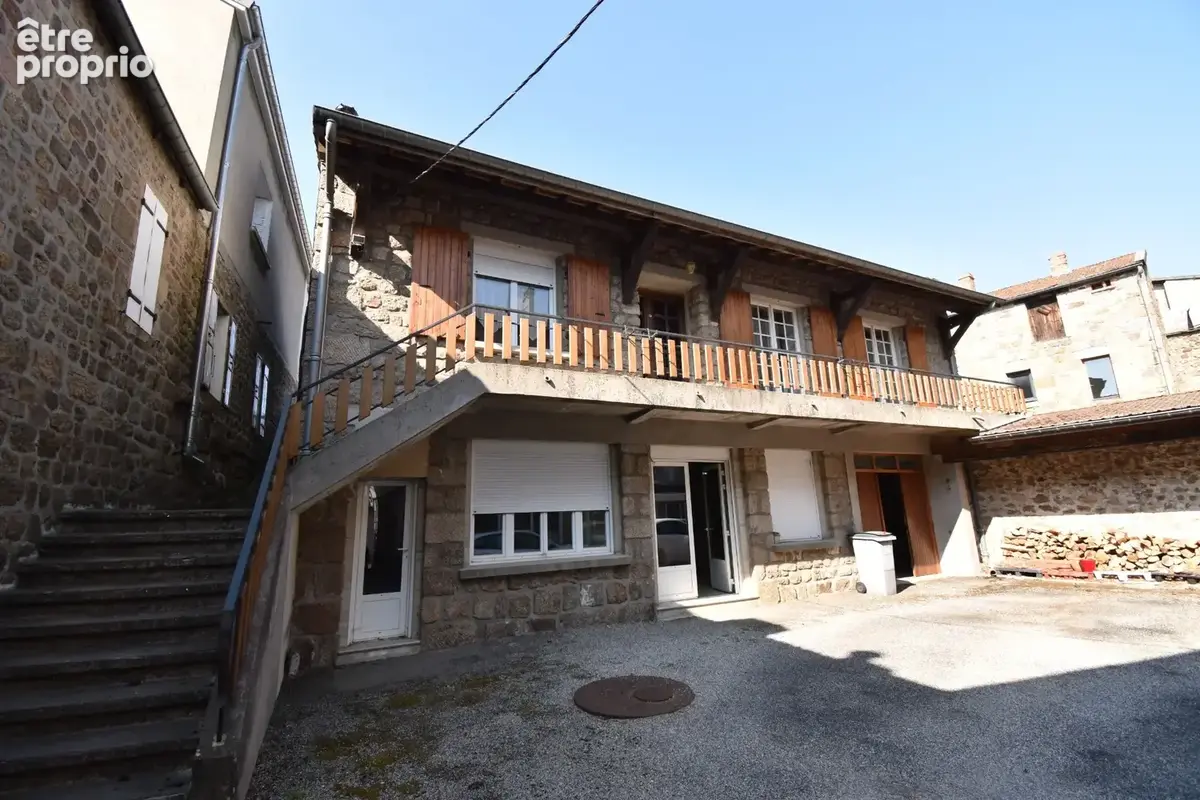 Maison à SAINT-AGREVE
