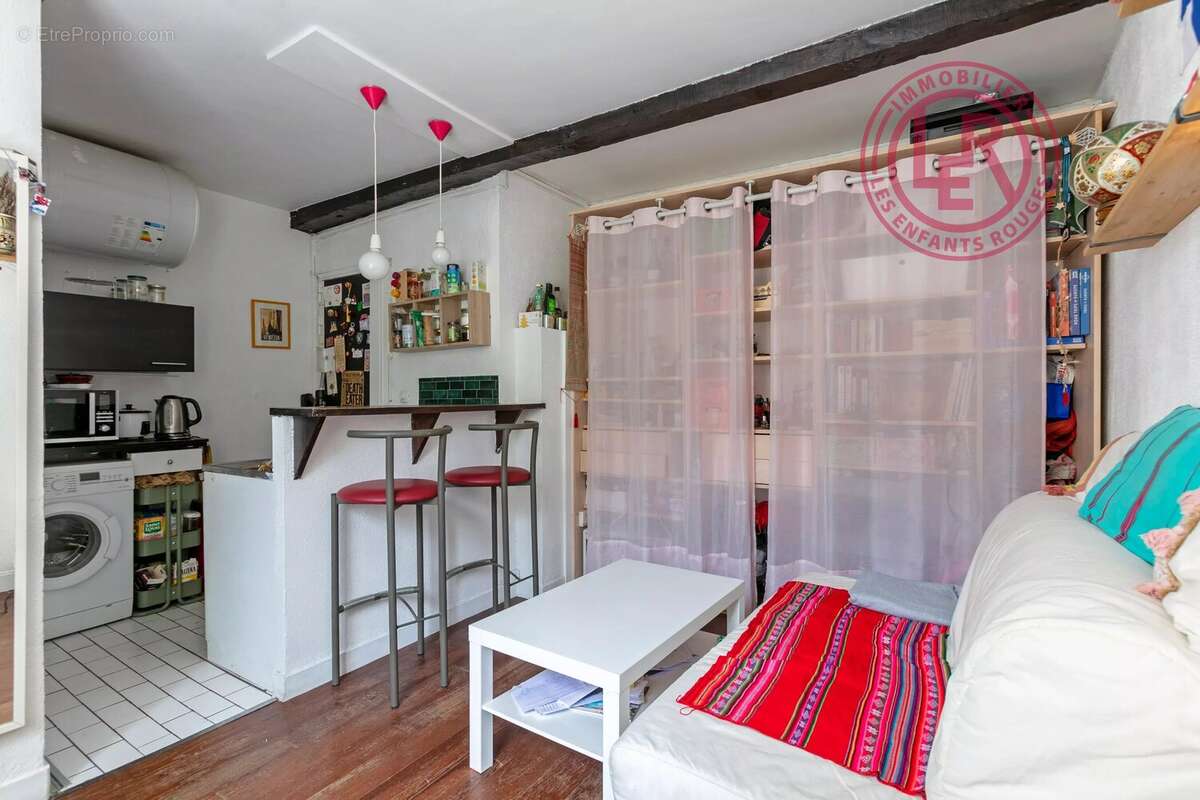 Appartement à PARIS-3E