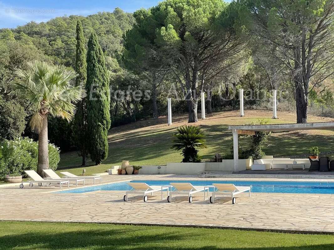 Propriété unique de 27 hectares au calme - superbes vues - photo 4