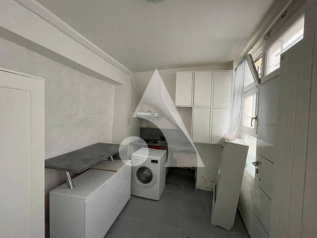 Appartement à PARIS-20E