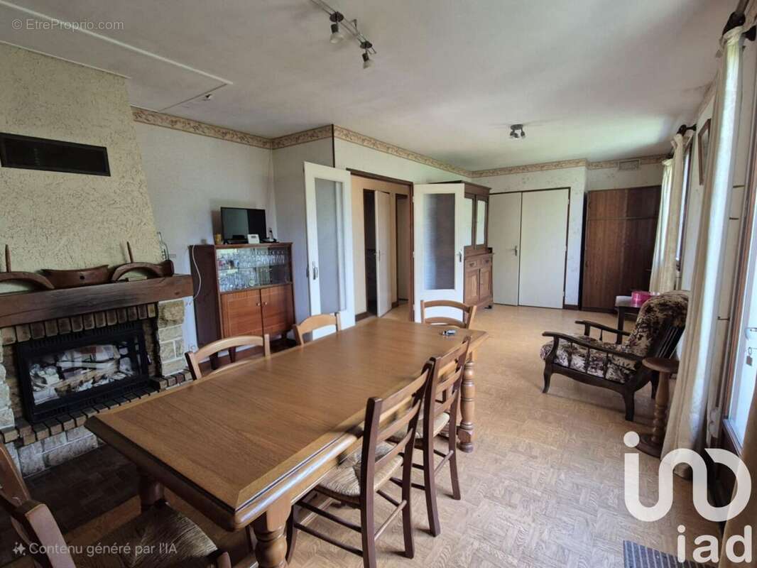 Photo 4 - Maison à LA CHAPELLE-BATON