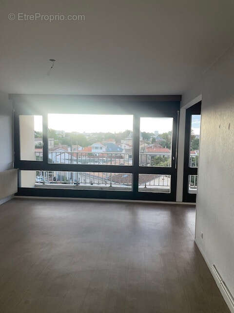 Appartement à LE BOUSCAT