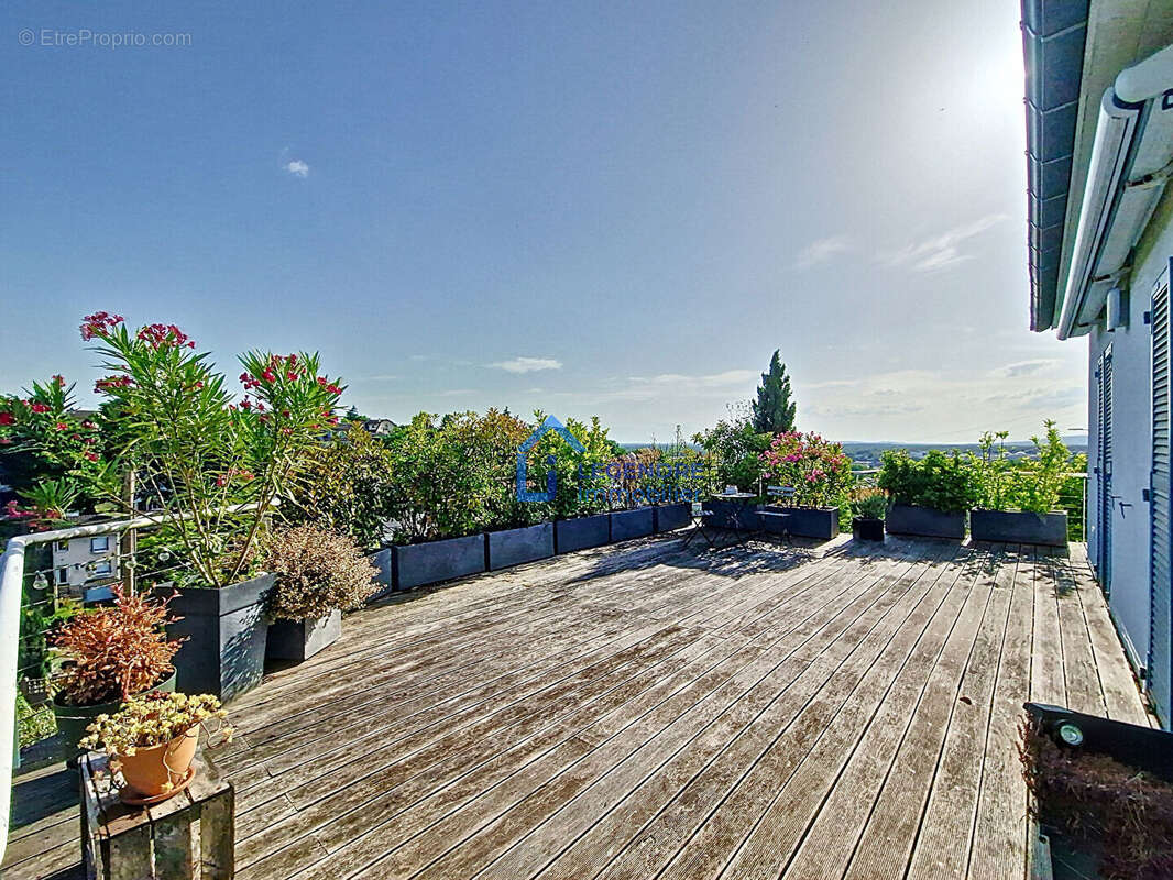 Maison à LA FRETTE-SUR-SEINE