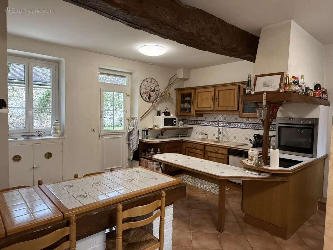 Maison à VILLENEUVE-LA-GUYARD