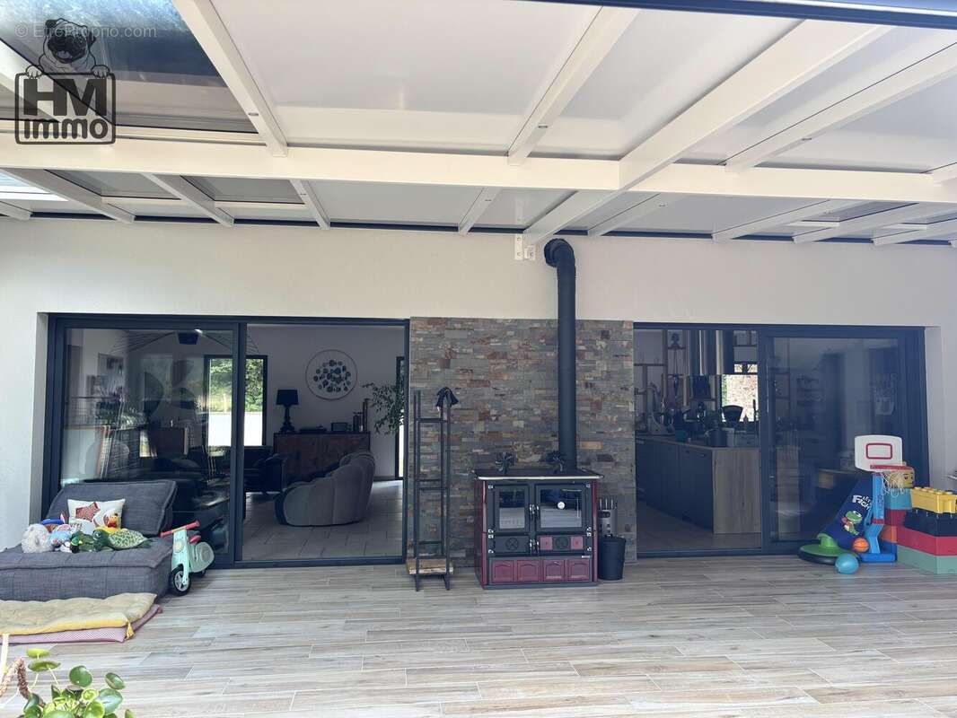 Maison 228 m² à Thouron  - photo 9