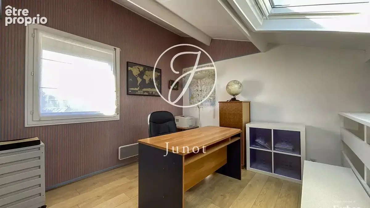 Villeneuve d'Ascq - Maison - 5 pièces -125m² - 4 Chambres - Jardin - Garage - photo 8