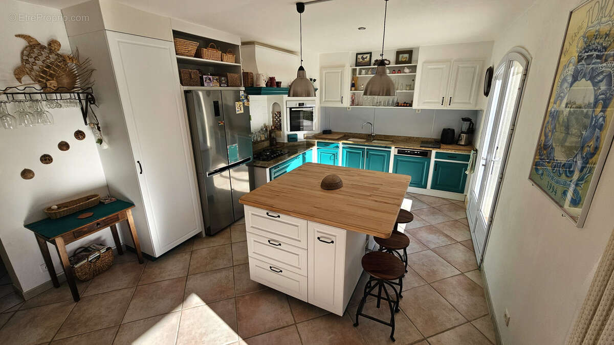 Maison à BAGNOLS-EN-FORET