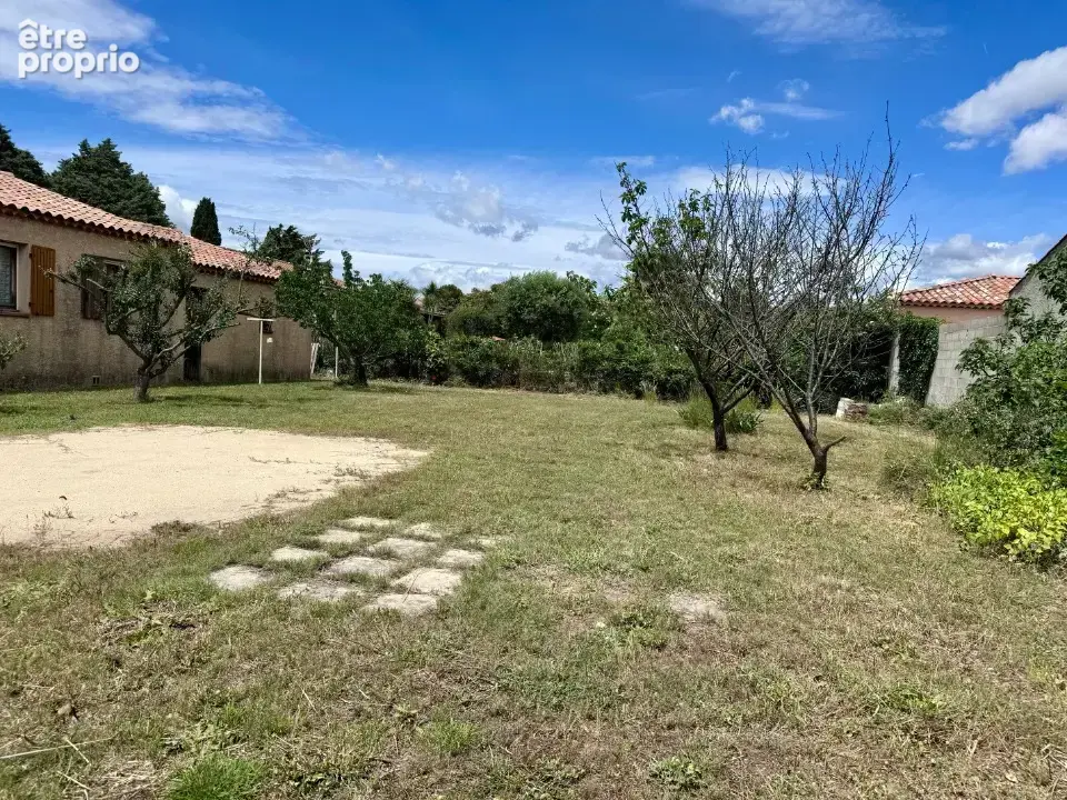 Terrain 400 m² à Chateauneuf-Les-Martigues  - photo 2