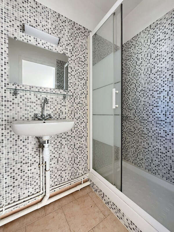 Appartement à MARSEILLE-4E