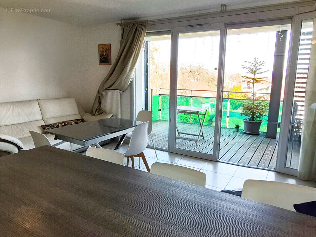 Appartement à PREVESSIN-MOENS