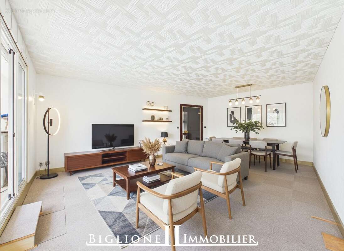 Appartement à COUBRON