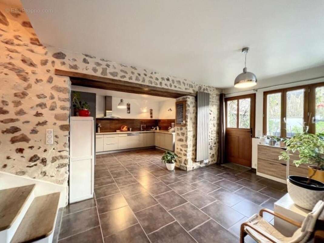 Photo 2 - Maison à VOULX