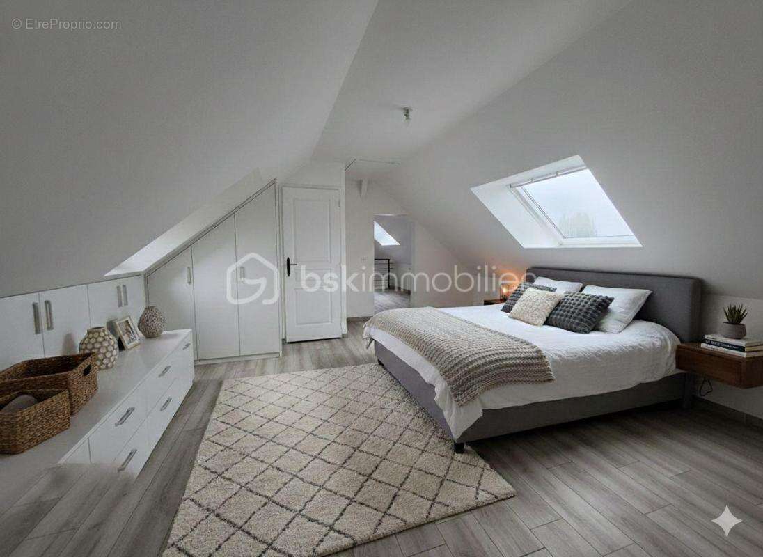 Maison à GRAND-CHAMP