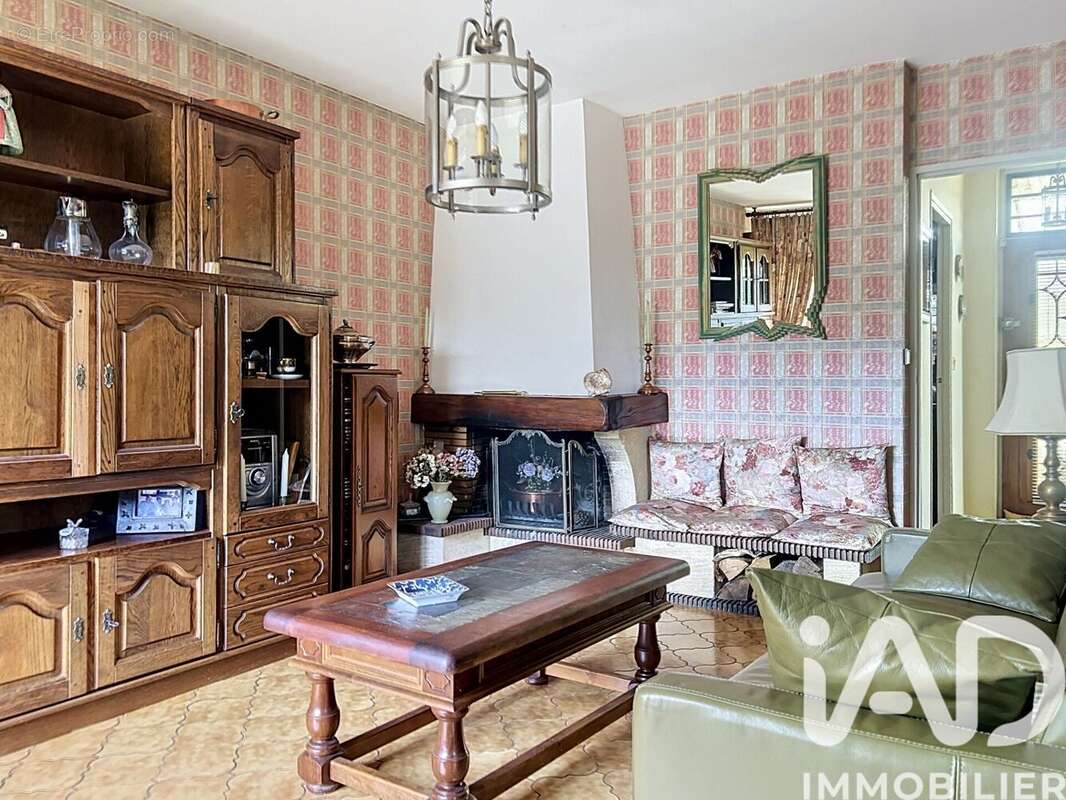 Photo 3 - Maison à SAINT-GERMAIN-LES-CORBEIL